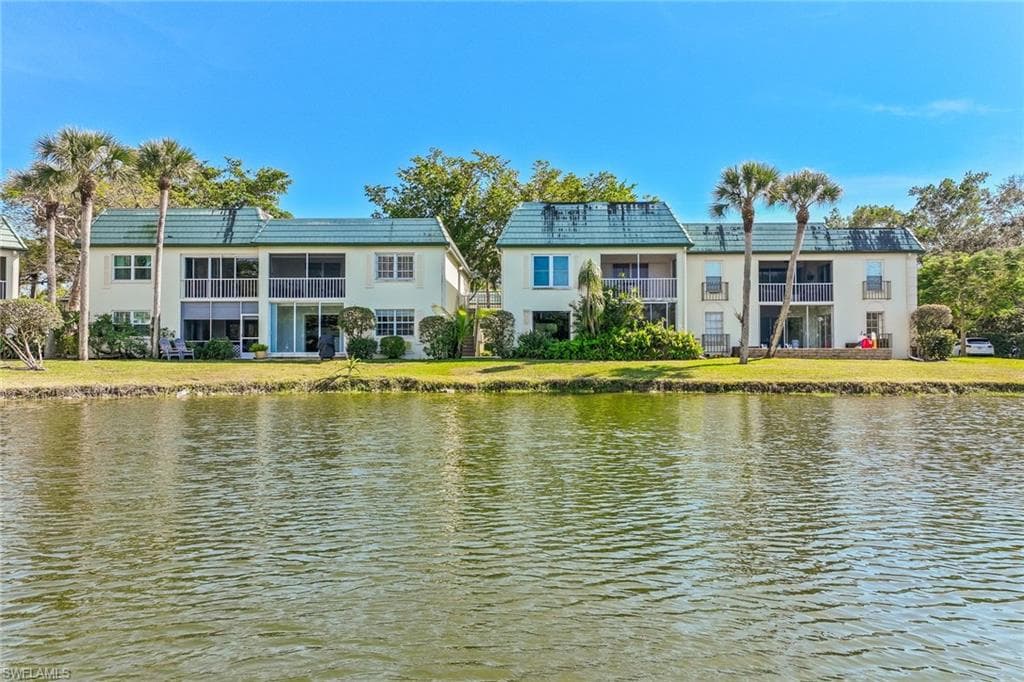 217 Bob O Link Way 217a, Naples, FL 34105-1