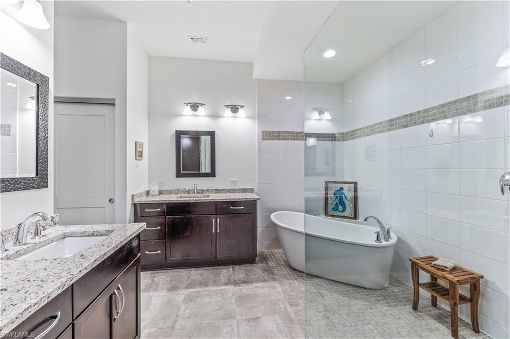 21530 Strada Nuova Cir 205, Estero, FL 33928-18
