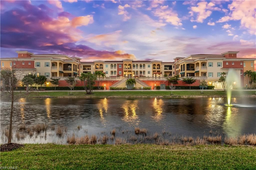 21530 Strada Nuova Cir 205, Estero, FL 33928-1