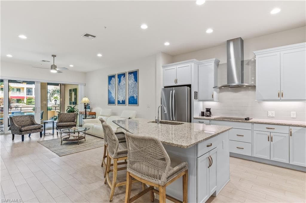 21530 Strada Nuova Cir 205, Estero, FL 33928-3