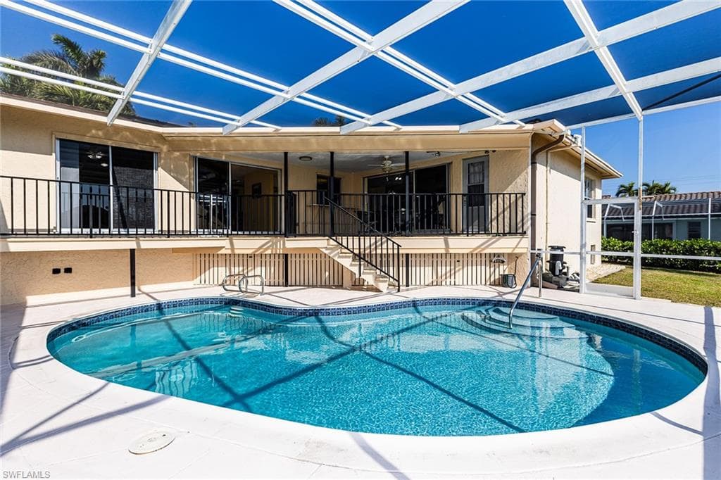 1041 Cara Ct, Marco Island, FL 34145-21