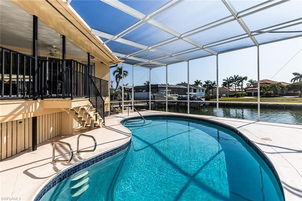 1041 Cara Ct, Marco Island, FL 34145-22