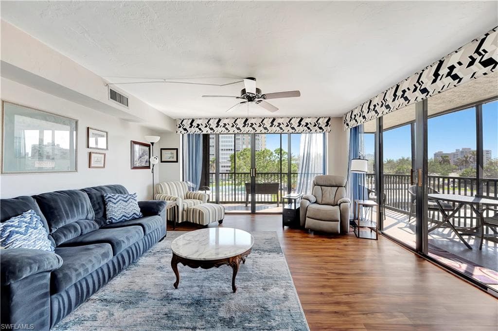 11 Bluebill Ave 201, Naples, FL 34108-10