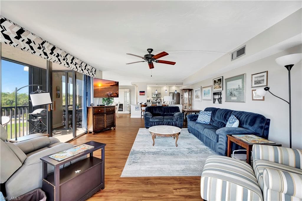 11 Bluebill Ave 201, Naples, FL 34108-11
