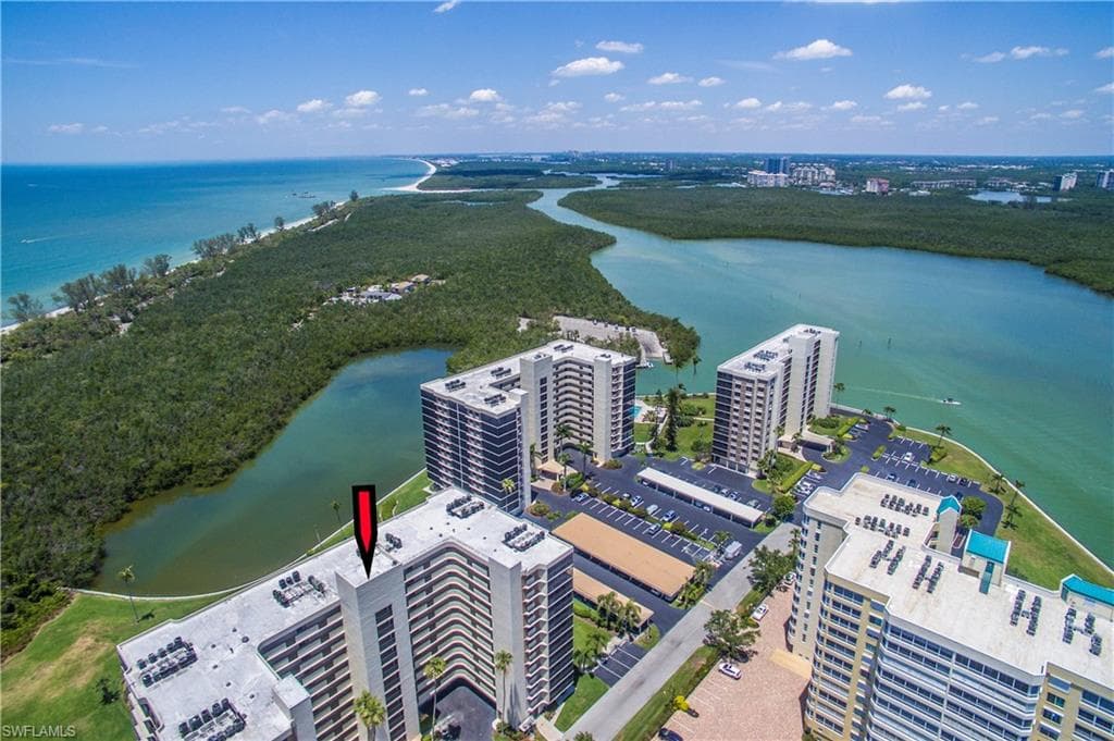 11 Bluebill Ave 201, Naples, FL 34108-3