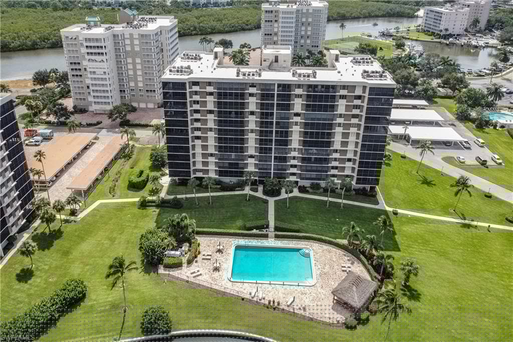 11 Bluebill Ave 201, Naples, FL 34108-4