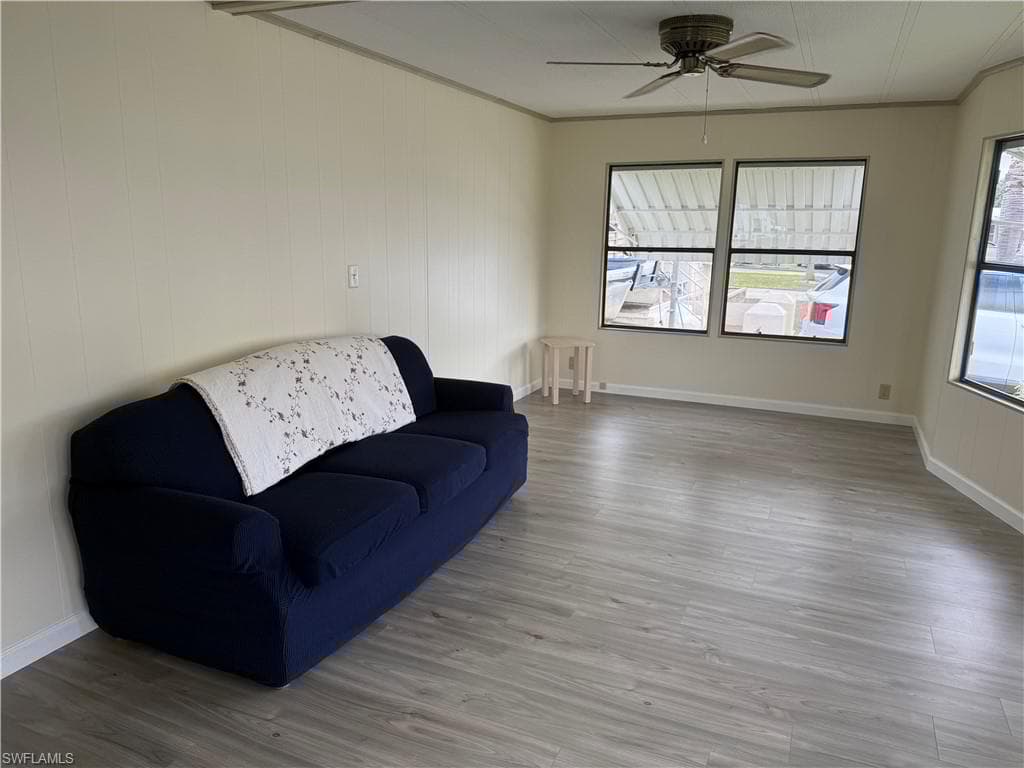 19 Aquamarine Ave 19q, Naples, FL 34114-8