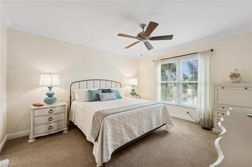 752 Wiggins Lake Dr 102, Naples, FL 34110-10