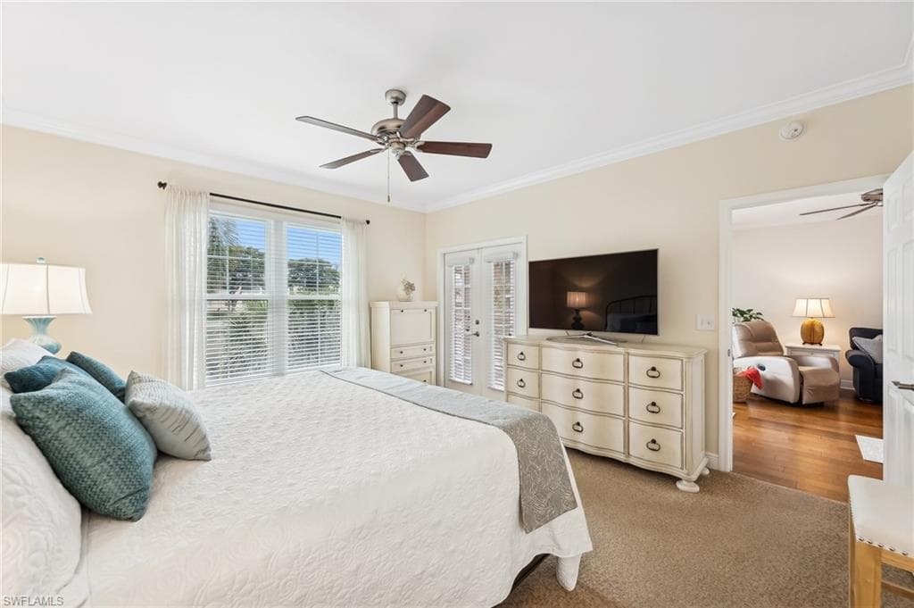 752 Wiggins Lake Dr 102, Naples, FL 34110-11