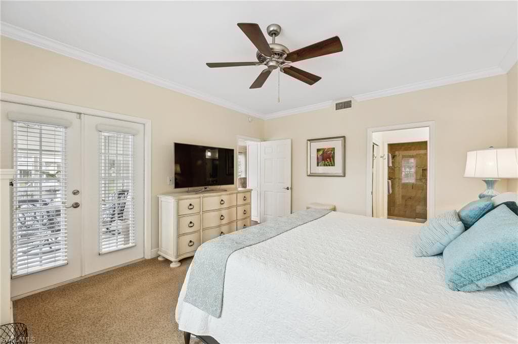 752 Wiggins Lake Dr 102, Naples, FL 34110-12