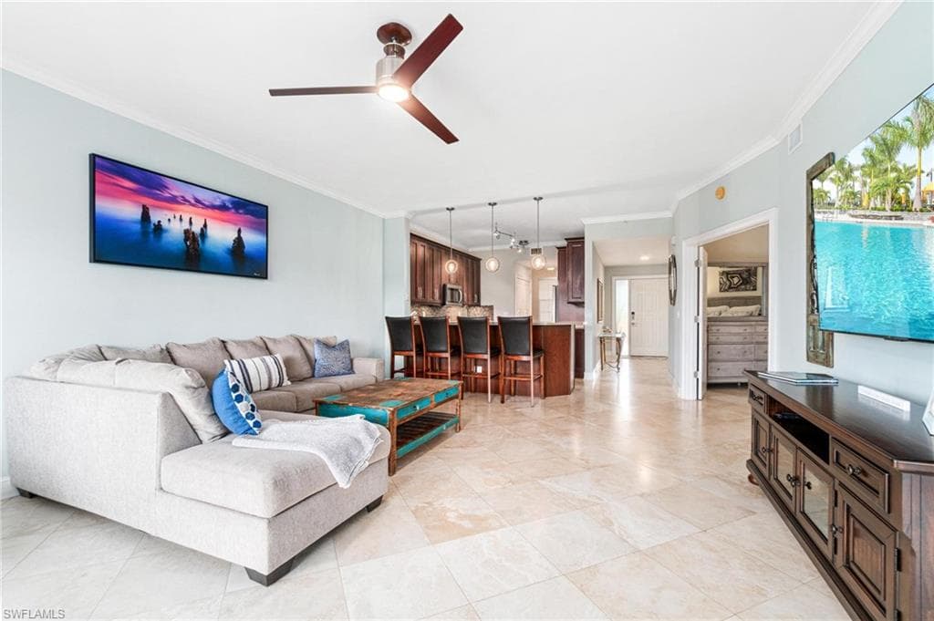 4650 Yacht Harbor Dr 125, Naples, FL 34112-4