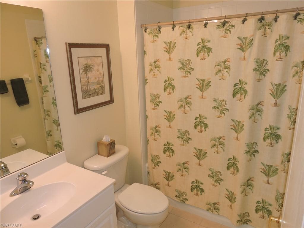 3365 Grand Cypress Dr 102, Naples, FL 34119-14