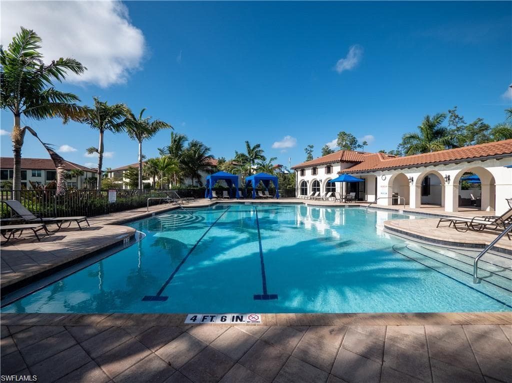 15148 Palmer Lake Cir 202, Naples, FL 34109-26