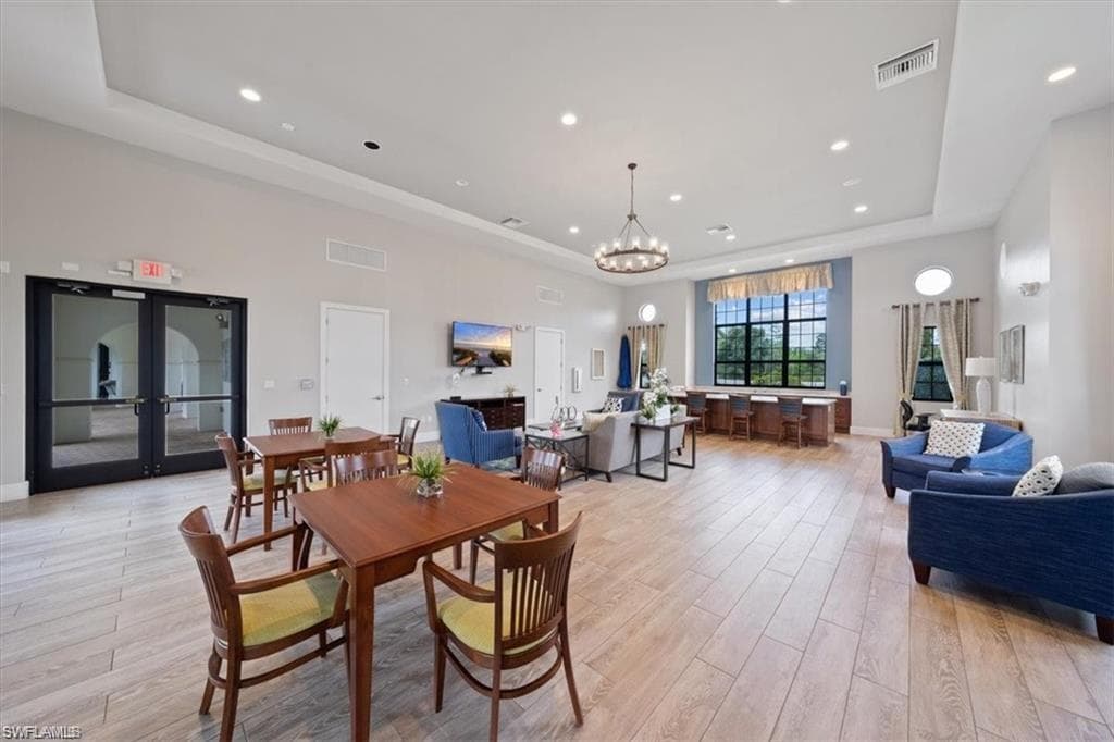 15148 Palmer Lake Cir 202, Naples, FL 34109-33