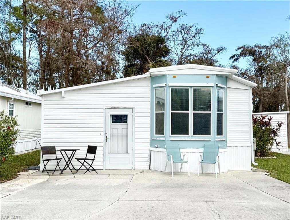 458 Vanda Sanctuary 458, Naples, FL 34114-3