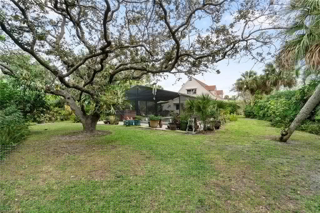 711 Banyan Blvd, Naples, FL 34102-10