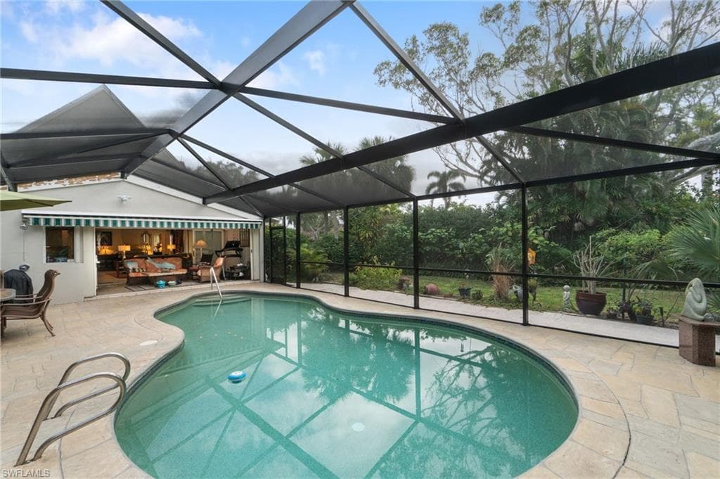 711 Banyan Blvd, Naples, FL 34102-15