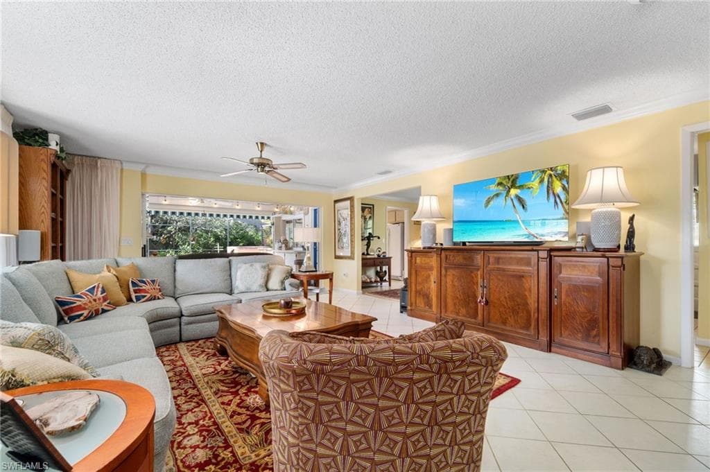 711 Banyan Blvd, Naples, FL 34102-20