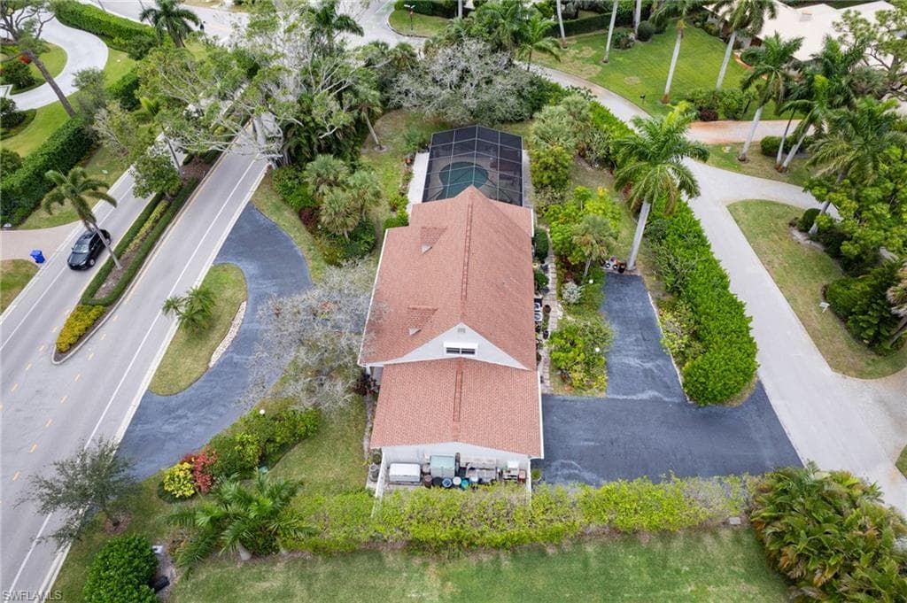 711 Banyan Blvd, Naples, FL 34102-4