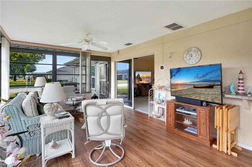 1286 Broadwater Dr, Fort Myers, FL 33919-17