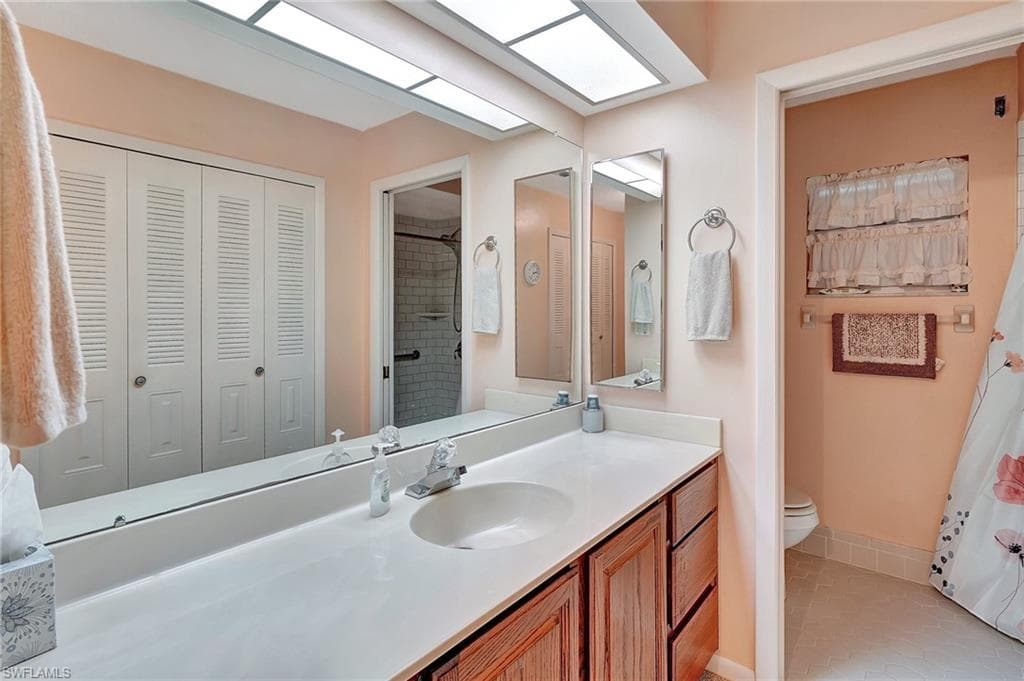 1286 Broadwater Dr, Fort Myers, FL 33919-21