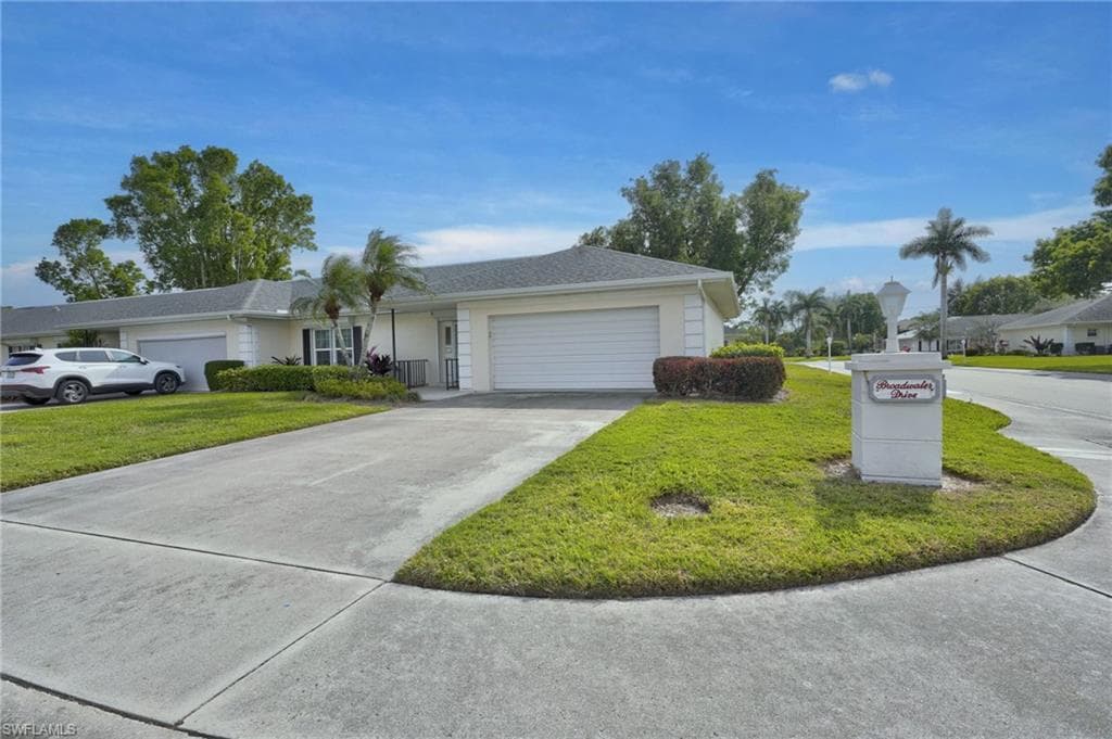 1286 Broadwater Dr, Fort Myers, FL 33919-28