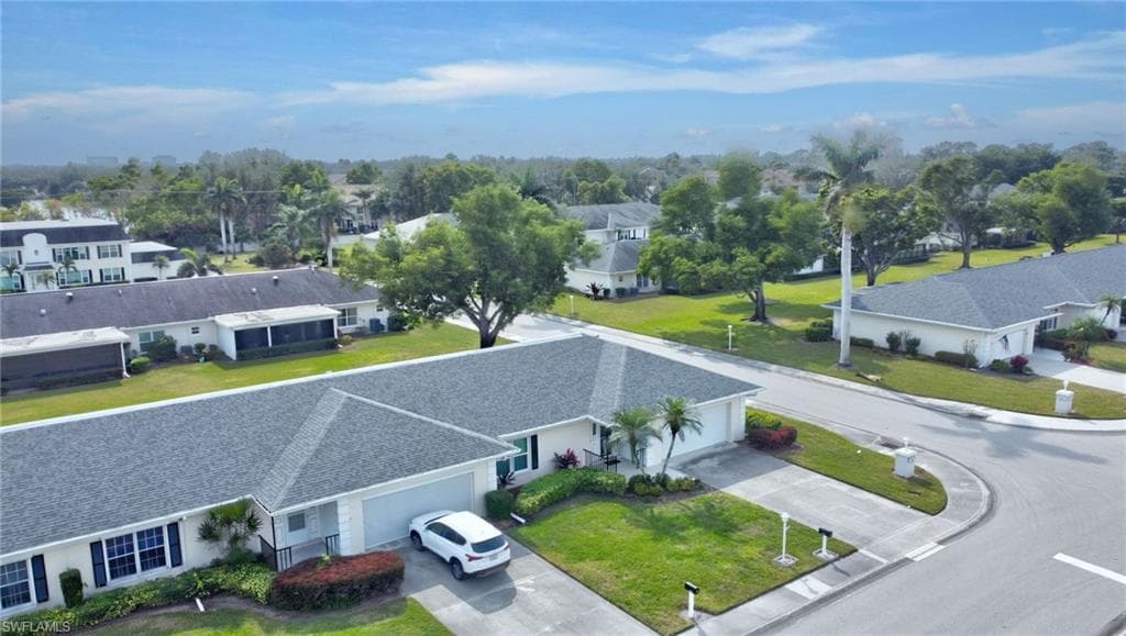 1286 Broadwater Dr, Fort Myers, FL 33919-33