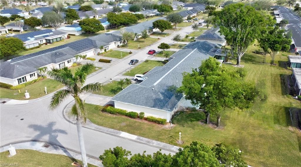 1286 Broadwater Dr, Fort Myers, FL 33919-35