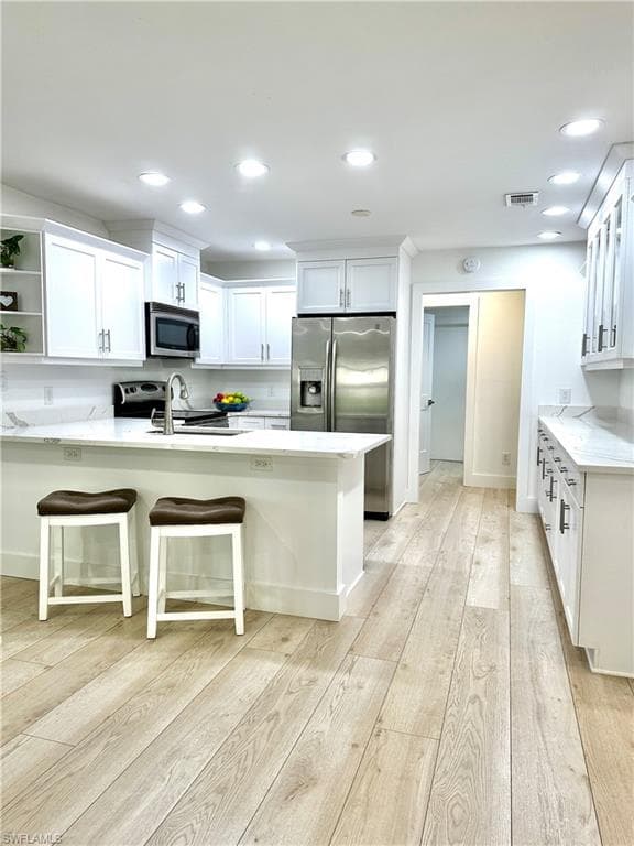 9553 Campbell Cir, Naples, FL 34109-15