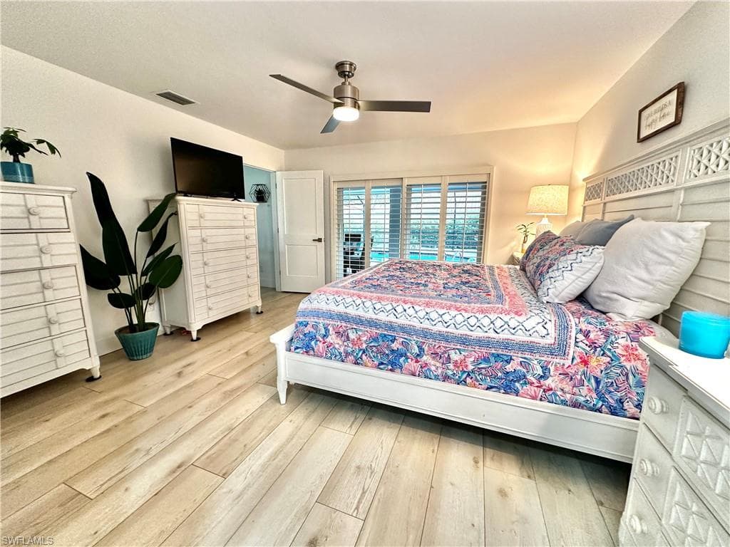 9553 Campbell Cir, Naples, FL 34109-33