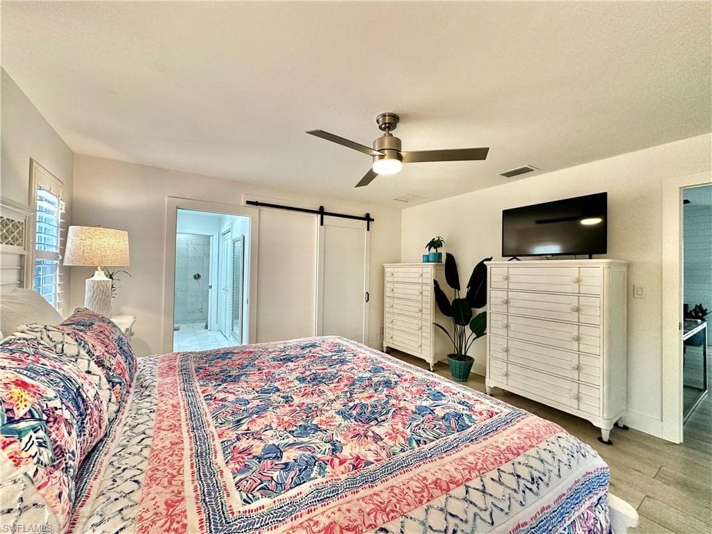 9553 Campbell Cir, Naples, FL 34109-34
