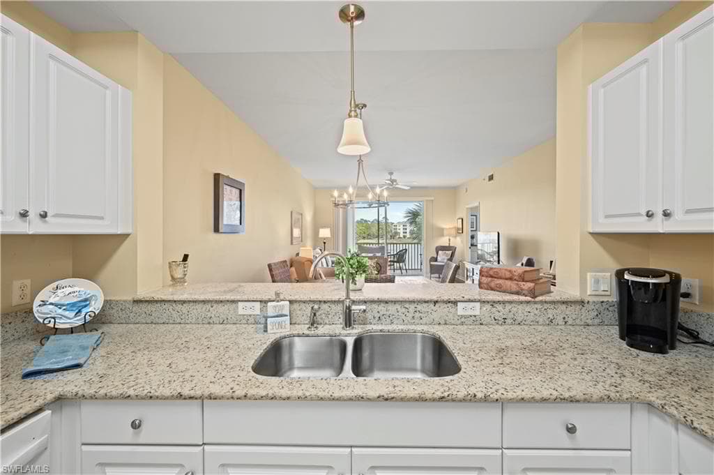3970 Loblolly Bay Dr 205, Naples, FL 34114-11