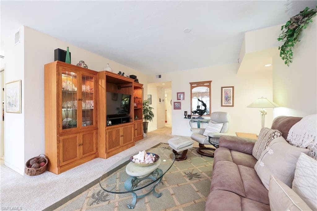7465 Jacaranda Park Rd R103, Naples, FL 34109-7