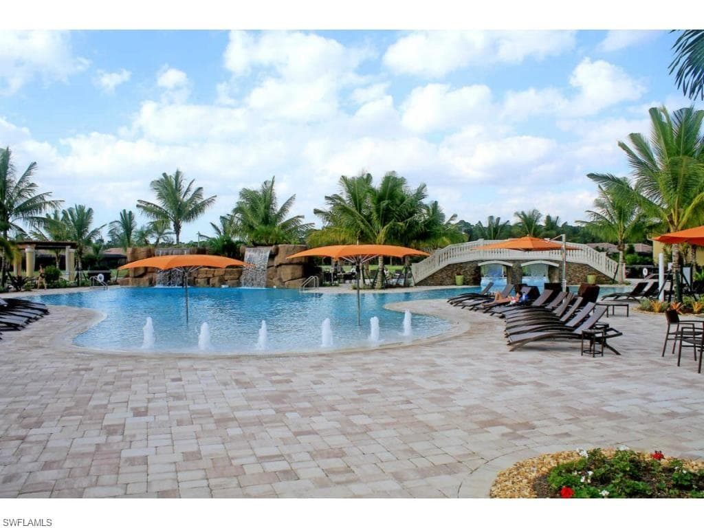 9834 Giaveno Cir 1725, Naples, FL 34113-33