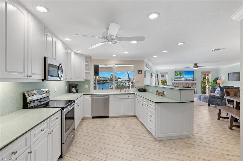 664 Bimini Ave, Marco Island, FL 34145-13