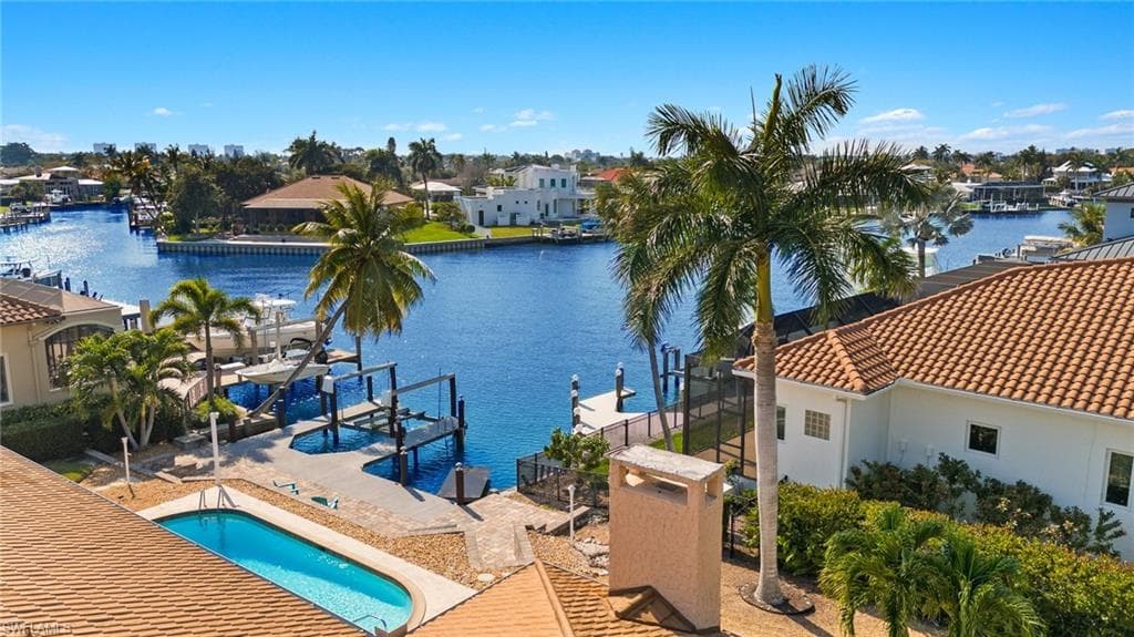 664 Bimini Ave, Marco Island, FL 34145-28