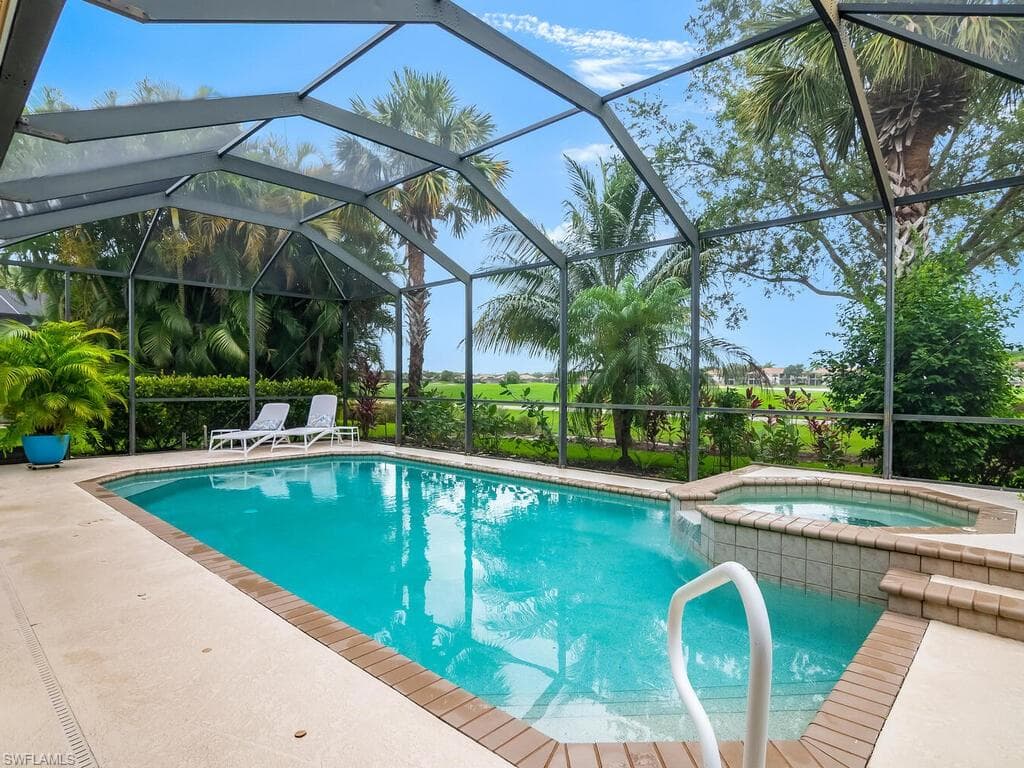 10212 Gator Bay Ct E, Naples, FL 34120-2