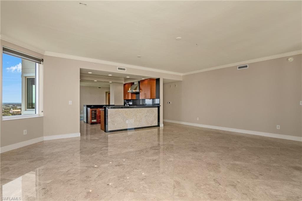 275 Indies Way 1606, Naples, FL 34110-14