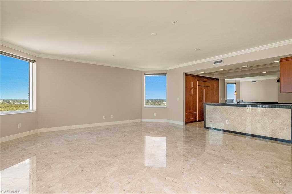 275 Indies Way 1606, Naples, FL 34110-15