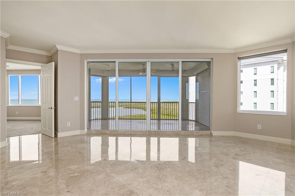 275 Indies Way 1606, Naples, FL 34110-16