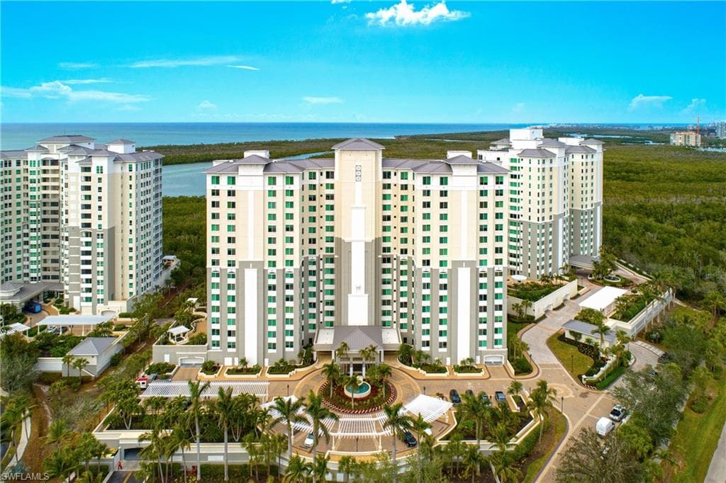 275 Indies Way 1606, Naples, FL 34110-3