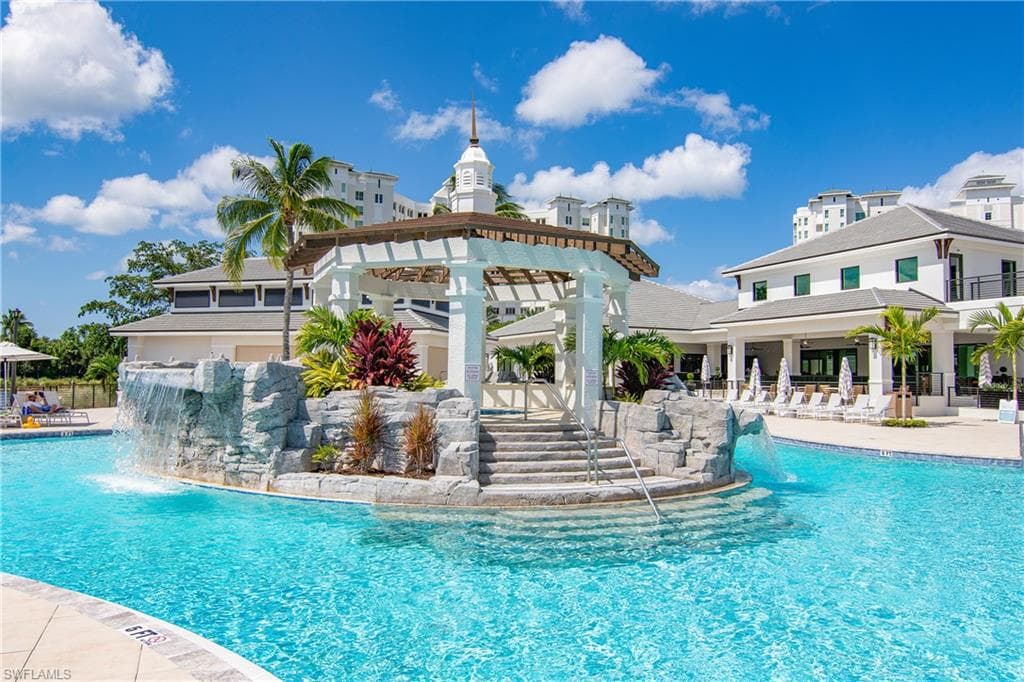 275 Indies Way 1606, Naples, FL 34110-6