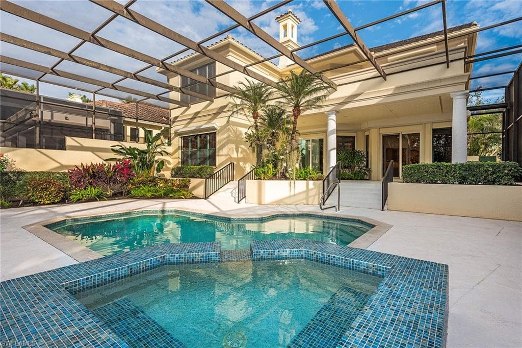 8169 Via Vecchia, Naples, FL 34108-12
