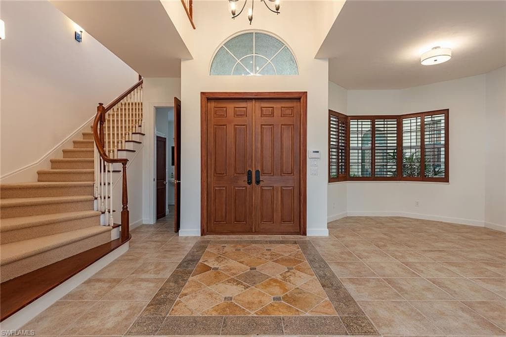 8169 Via Vecchia, Naples, FL 34108-3