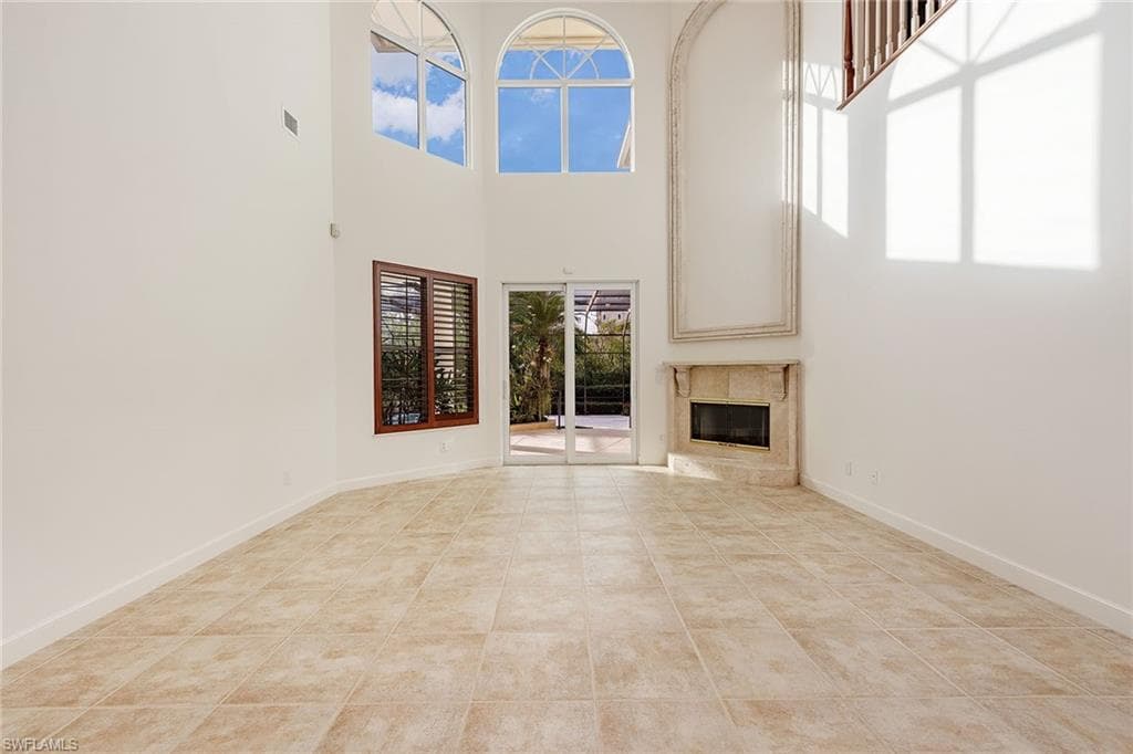 8169 Via Vecchia, Naples, FL 34108-4