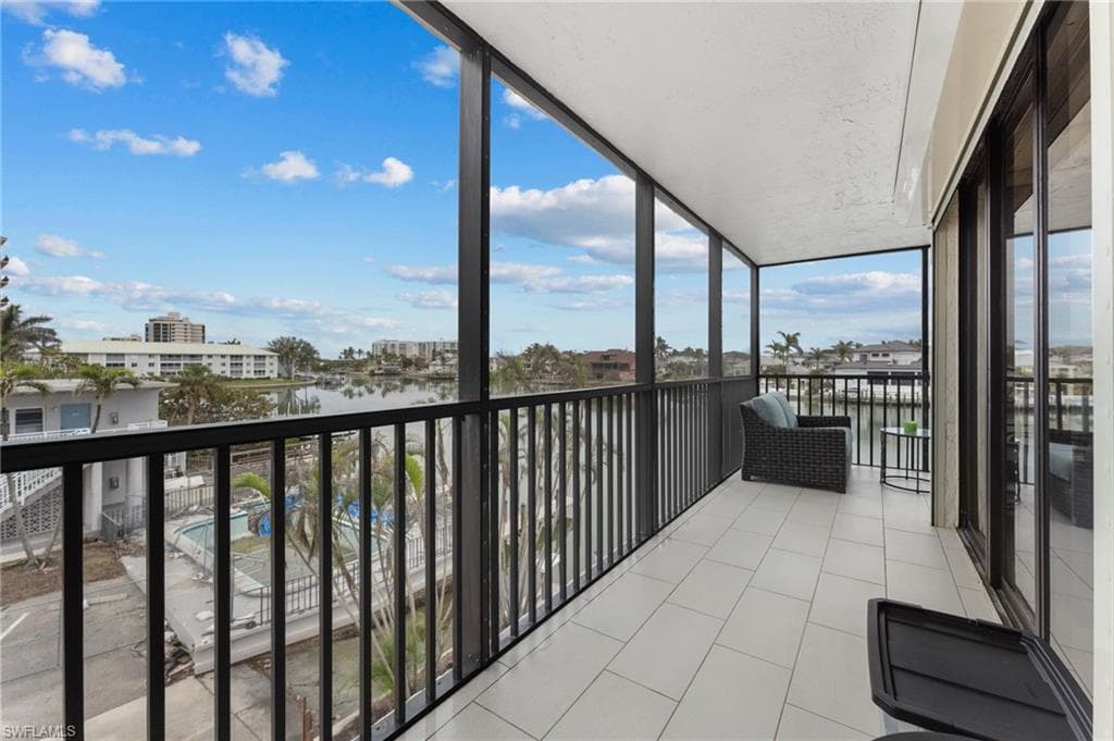 10482 Gulf Shore Dr 221, Naples, FL 34108-21