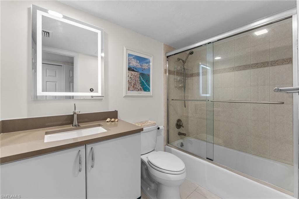 10482 Gulf Shore Dr 221, Naples, FL 34108-32