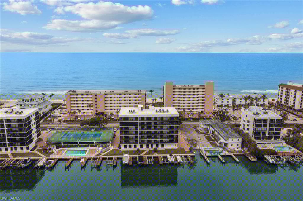 10482 Gulf Shore Dr 221, Naples, FL 34108-41