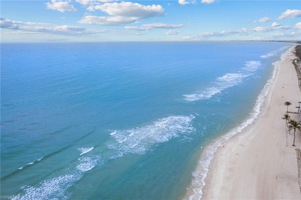 10482 Gulf Shore Dr 221, Naples, FL 34108-42