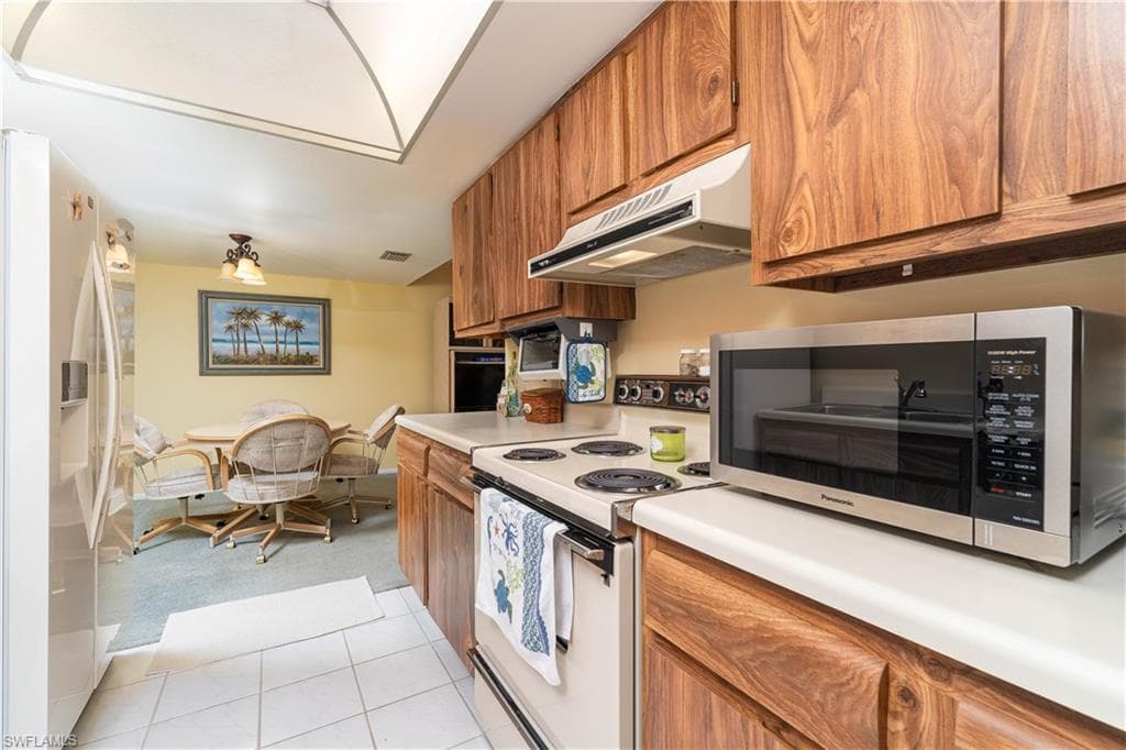 3625 Boca Ciega Dr 208, Naples, FL 34112-18